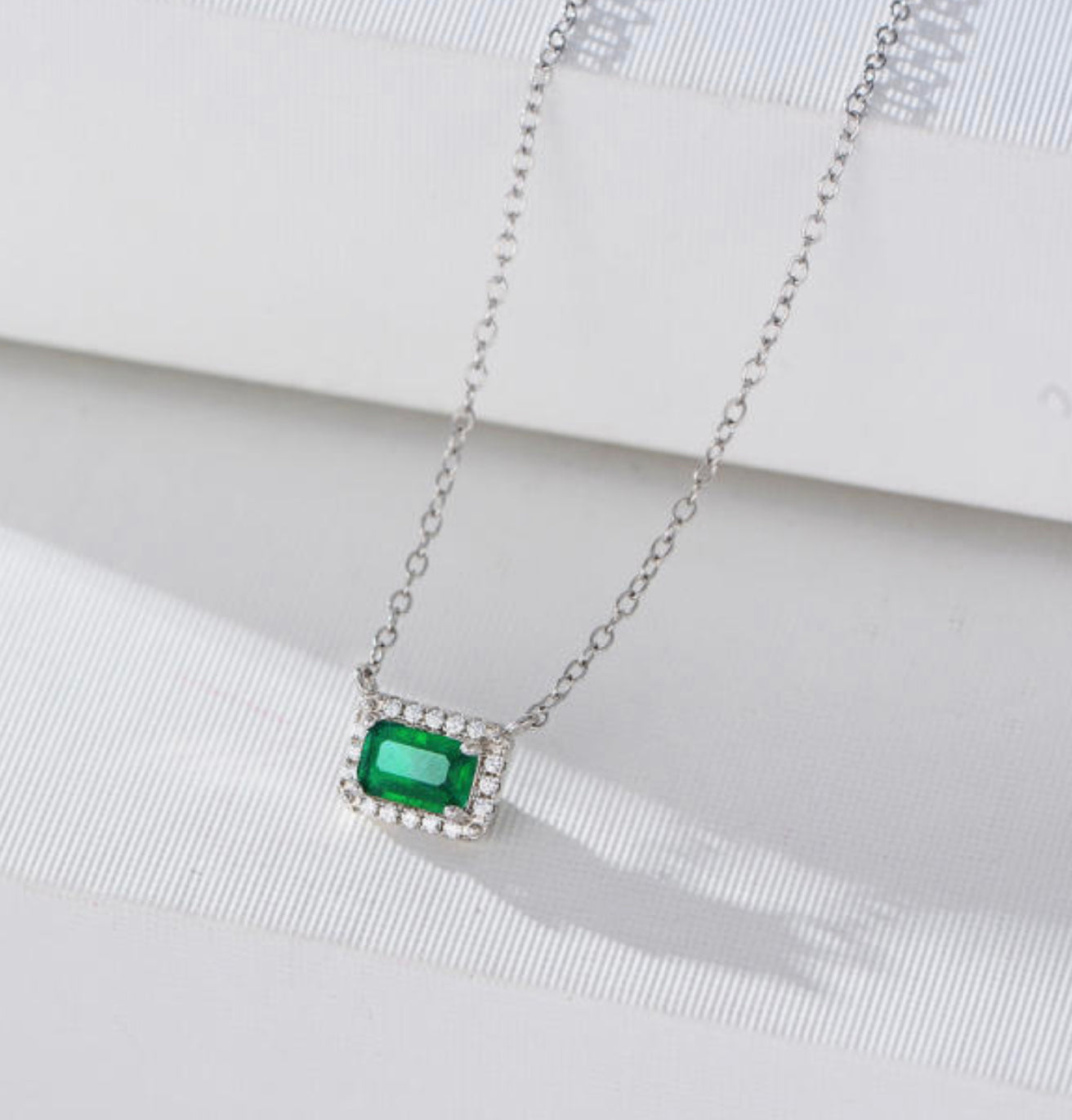 EMERALD NECKLACE