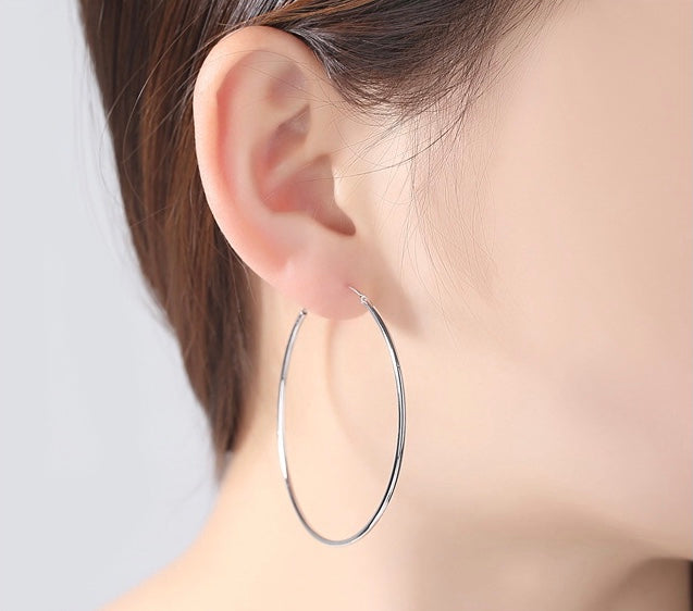 SILVER HOOP EARRINGS