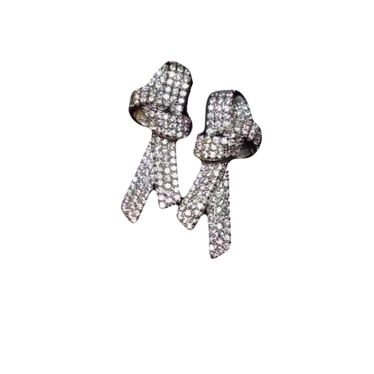 Aretes en nudo