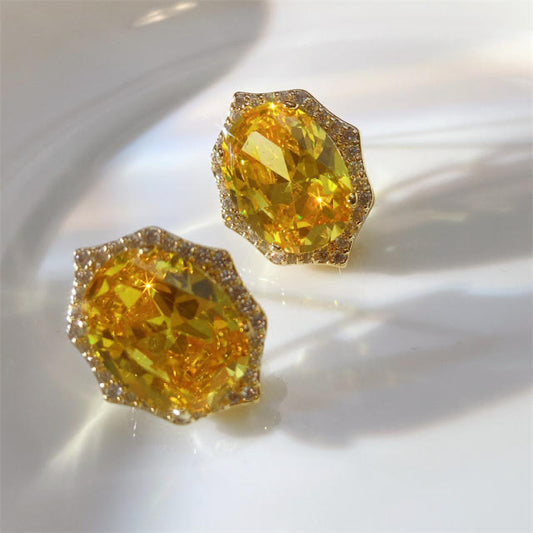 EAR STUDS COLOR