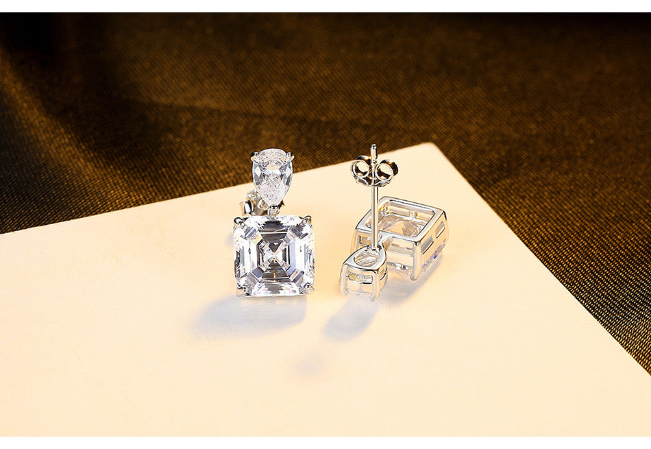 SQUARE EARRINGS